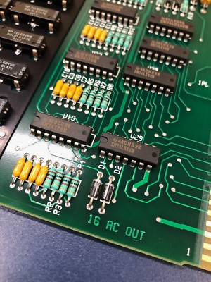 Universal Instruments 16 AC OUT 41555601 