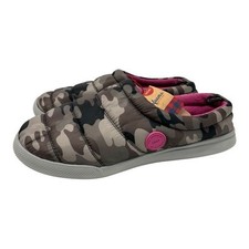 Dearfoams NWT Kendra Camouflage Nylon Puffer Lounge Clog Slippers Women XL 11-12