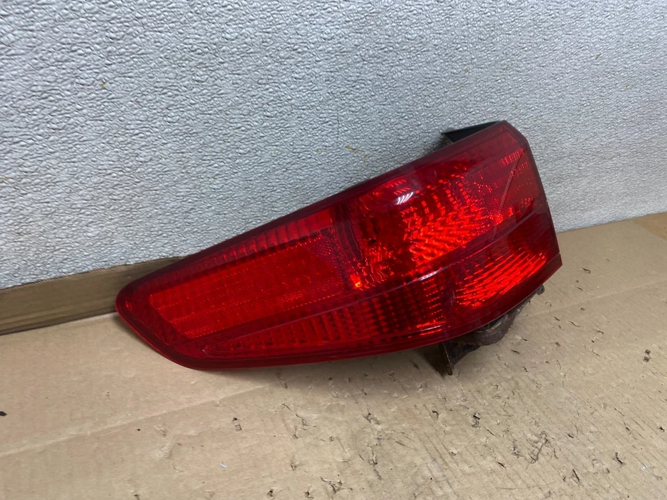 2005 Honda Accord Left Driver Lh Side Tail Light OEM U3023 DW - Image 3 of 4