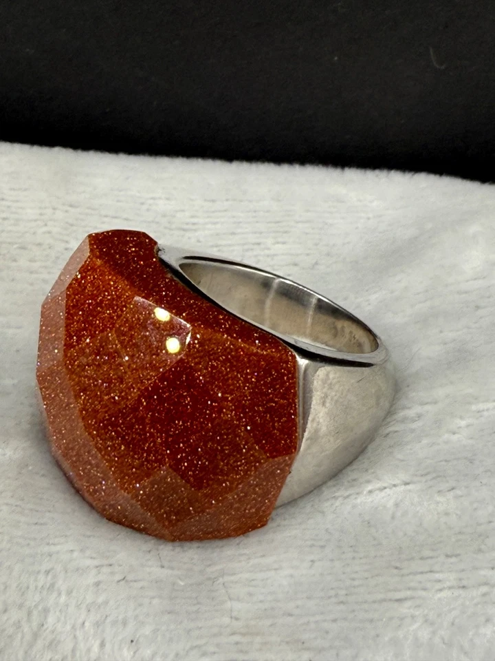 Anillo Grueso Goldstone Distintivo Joyería de Cóctel Talla 7 Acero Inoxidable Foto 2 de 4
