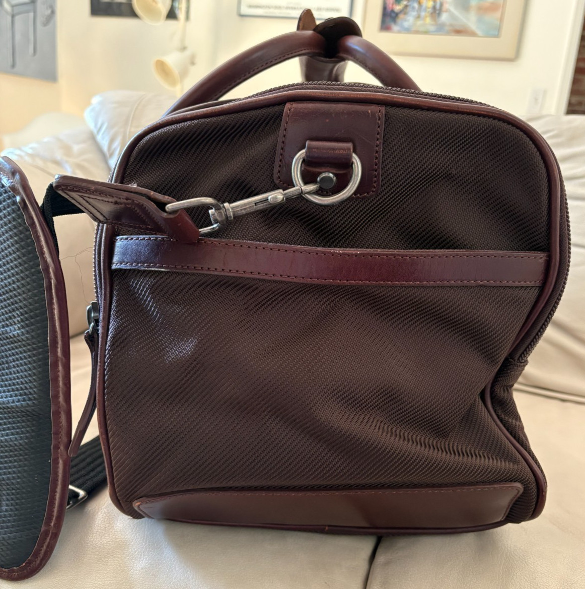 Filson Heritage Passage Floatplane Brown Duffle Carry-On Bag View 4
