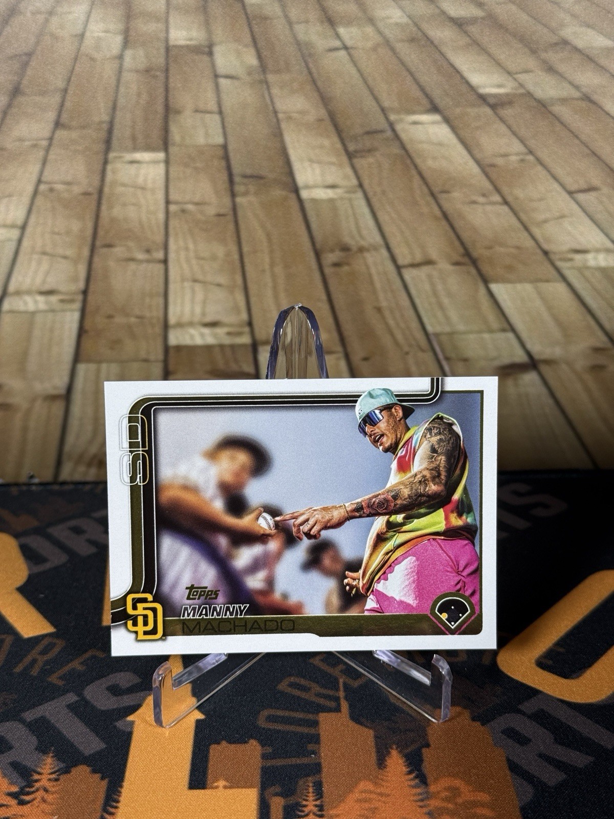 Manny Machado 2025 Topps Series 1 Golden Mirror SSP Image Variation Padres #215