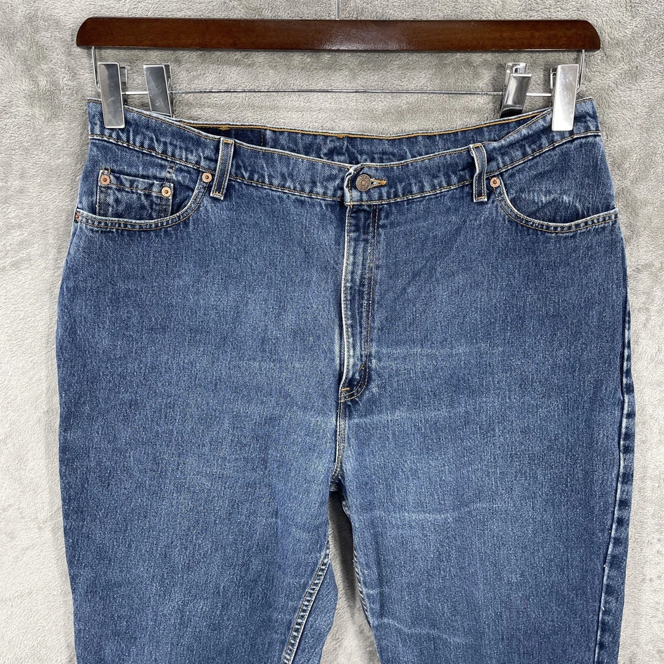 Vintage Levi's 550 Jeans Women Size 22W Short Retro Blue Relaxed Tapered Leg USA - Image 3 of 4