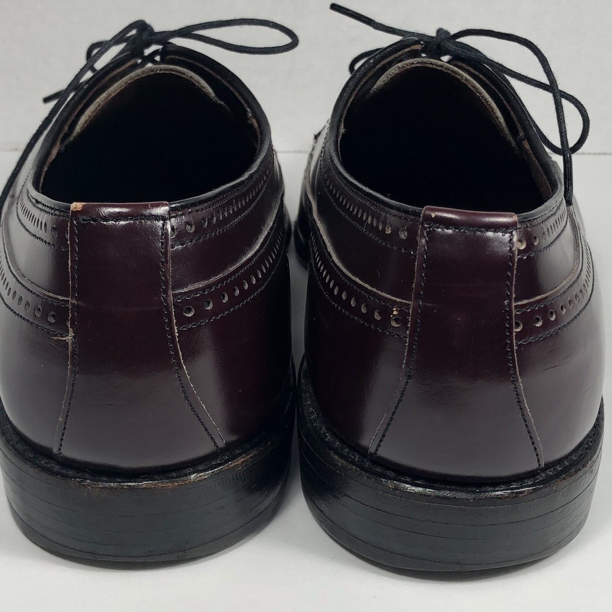 Allen Edmonds Richmond 8477 Longwing Wingtip Burgundy Oxford  display picture 2