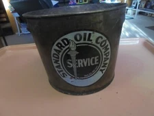 Vintage Standard Oil Company 10-pound grease pail