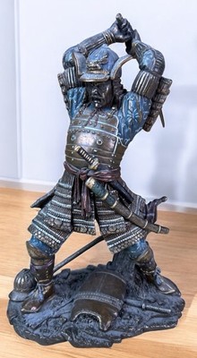 Samurai Warrior in Battle Japanese Bronze Resin Statue Figurine 2004