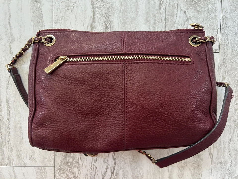 Bolso de hombro Vince Camuto de cuero suave pimienta dorado herrajes holgados Foto 3 de 4