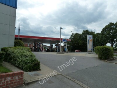 Photo 6x4 The Esso Garage- as seen from Chickenhall Lane Eastleigh/SU451 c2011
