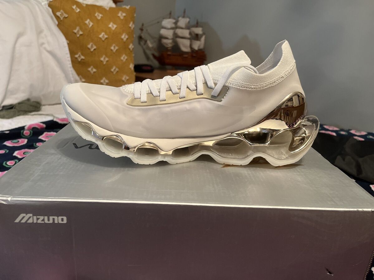 Mizuno Wave Prophecy Hajime Sorayama Champagne Gold size US Mizuno Wave Prophecy Hajime Sorayama Champagne Gold size US
