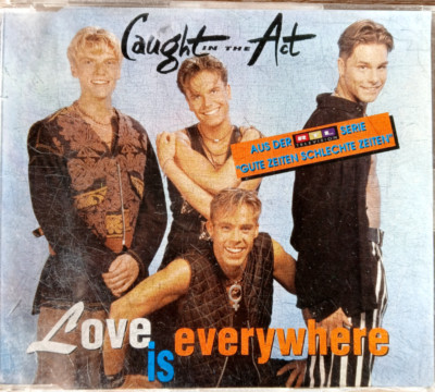 Caught IN THE Act - Love is everywhere - Maxi-CD / Undercover Records ZYX 1994