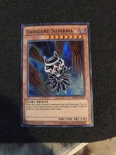 Darklord Superbia - DESO-EN039 - Super Rare - 1st Edition