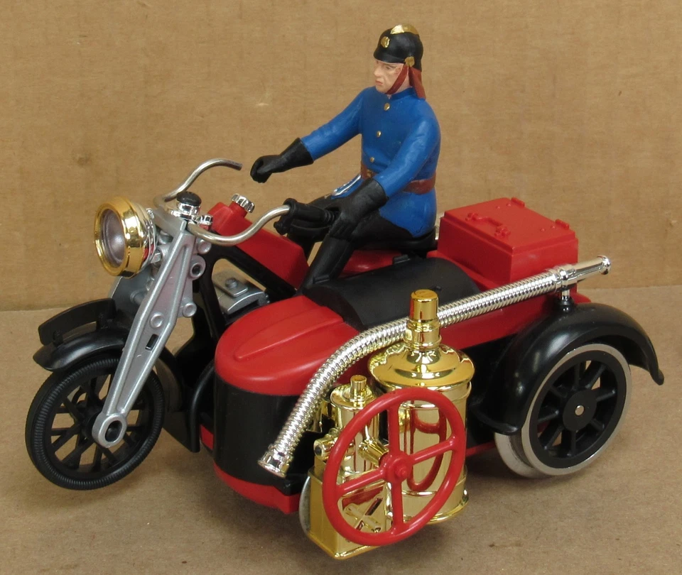 LGB 20030 Track Motorcycle Fire Brigade G-Gauge LNIB * - Image 2 of 4