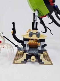 Lego 8061 Atlantis Gateway of the Squid w Minifigures 90% Complete Squid Divers