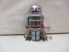 Tin Robot 7 Windup Toy