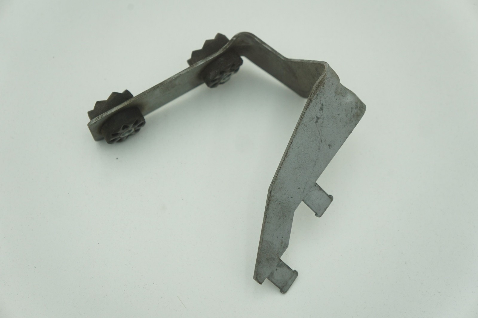 Front Left Driver Side Support Bracket OEM Rolls Royce Phantom Vii 2006