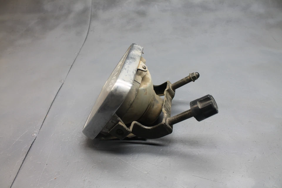 1983 SUZUKI GS1100G SINGLE HEADLIGHT HEAD LAMP LIGHT - Image 2 of 4