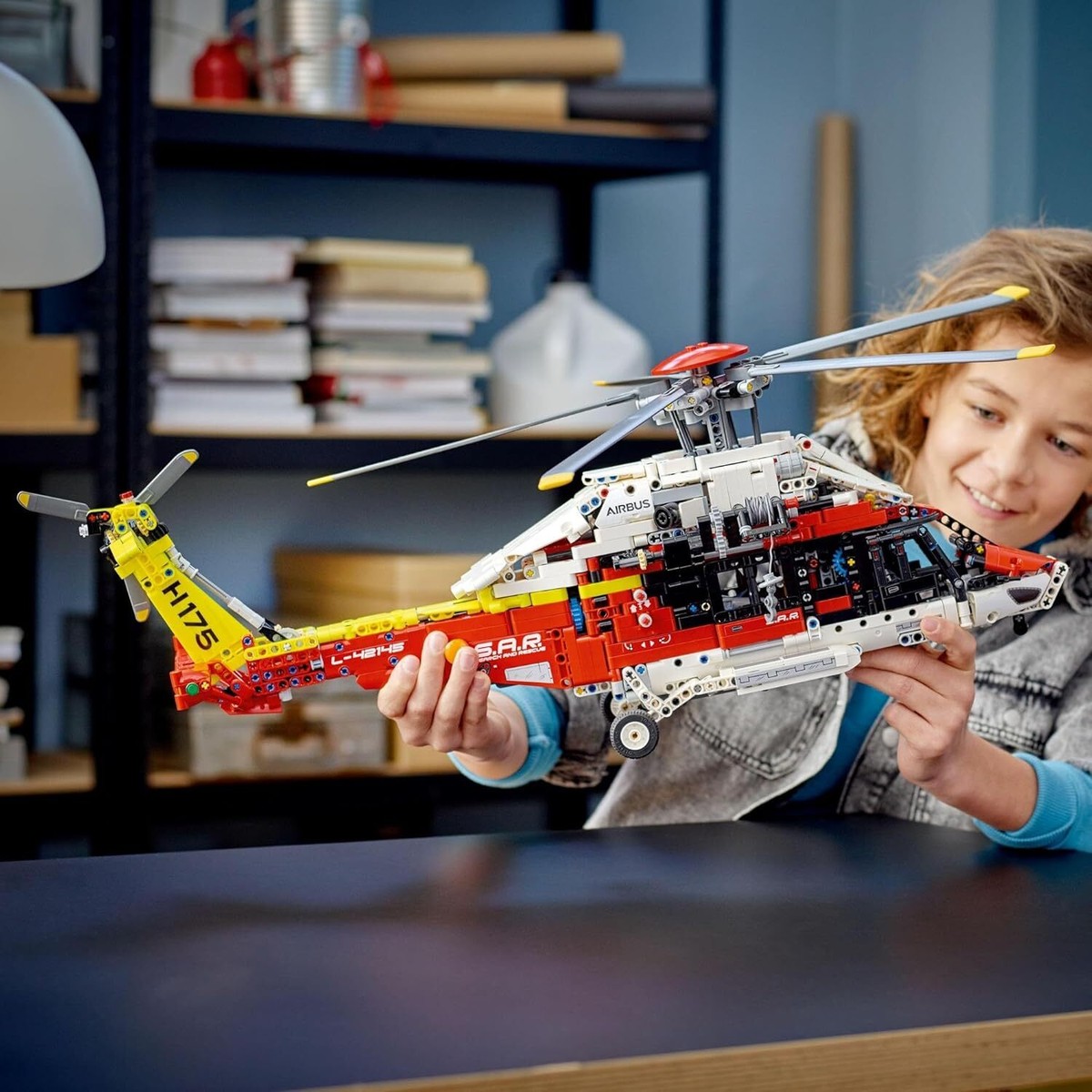 うさぎです LEGO TECHNIC: Airbus H175 Rescue Helicopter (42145) for sale
