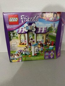 LEGO FRIENDS: Heartlake Puppy Daycare (41124) Complete