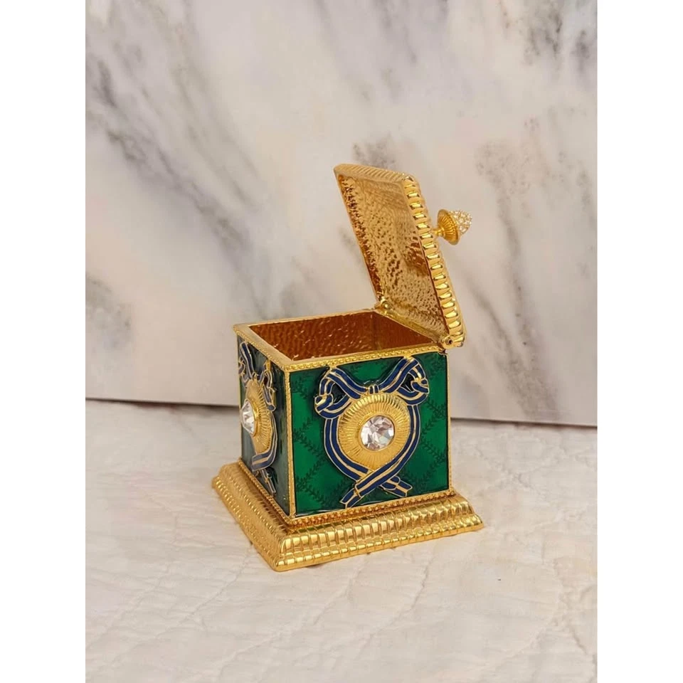 Vintage Wendy Reed Jeweled Enamel Trinket Box Green Gold with Swarovski Crystals - Image 2 of 4