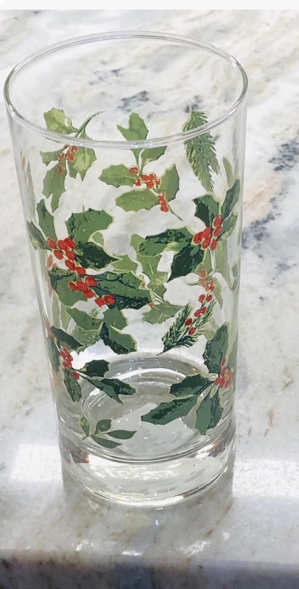 Greenbrier Christmas Holly Berry Green Leaf  Drinking Glass/ Tumbler 16.3oz