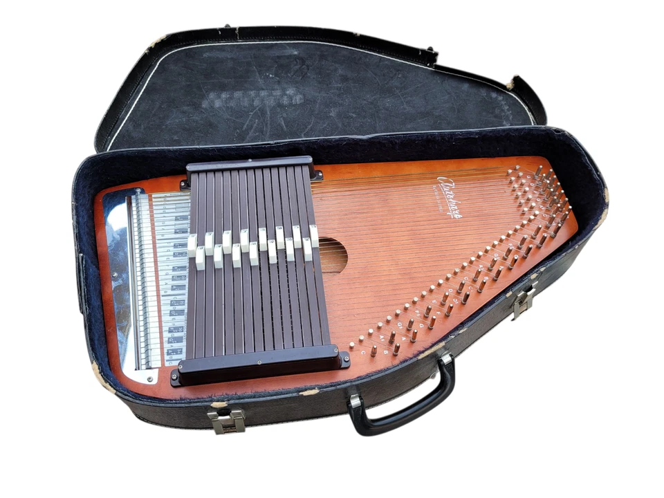 Oscar Schmidt Autoharp 36 String 15 Chord Wooden Auto Harp With Case - Image 2 of 4