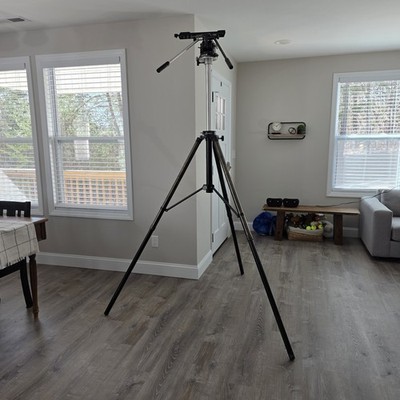 QuickSet Samson Professional Broadcast Tripod Kit 4-73010-7 Legs 4-72852-3 Head
