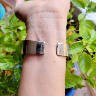 Classic Pink Purple Retro Striped Quartz Womens Womans Cuff  display picture 3