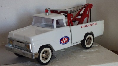 toy wrecker tow truck
