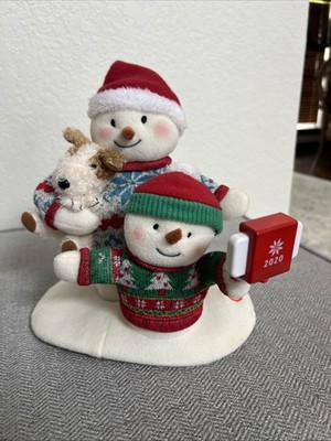 Hallmark Keepsake 2020 Cozy Christmas Selfie Snowman Singing- WORKS