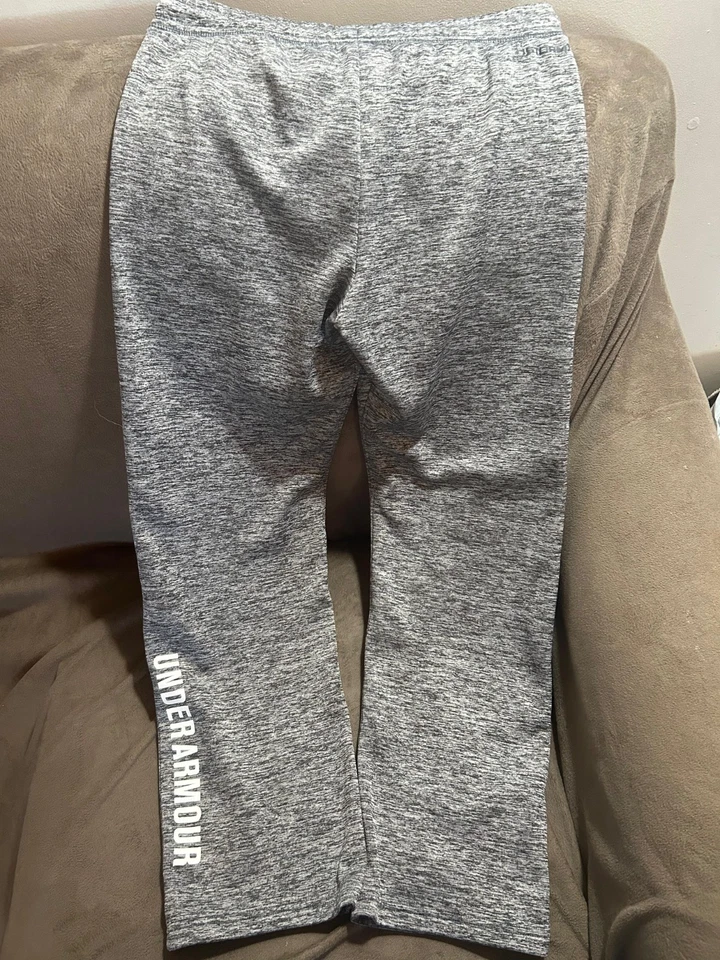  Pantalones deportivos Under Armour ColdGear grises YLG para niños jóvenes grandes Foto 2 de 4