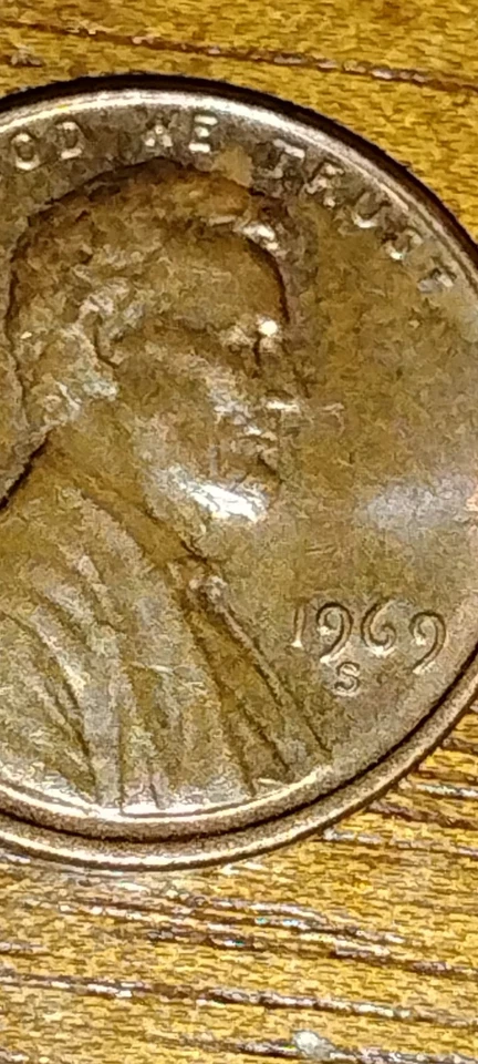 1969-S Double Die Obverse/Reverse. Lincoln Memorial Cent. Color Brown - Image 2 of 4