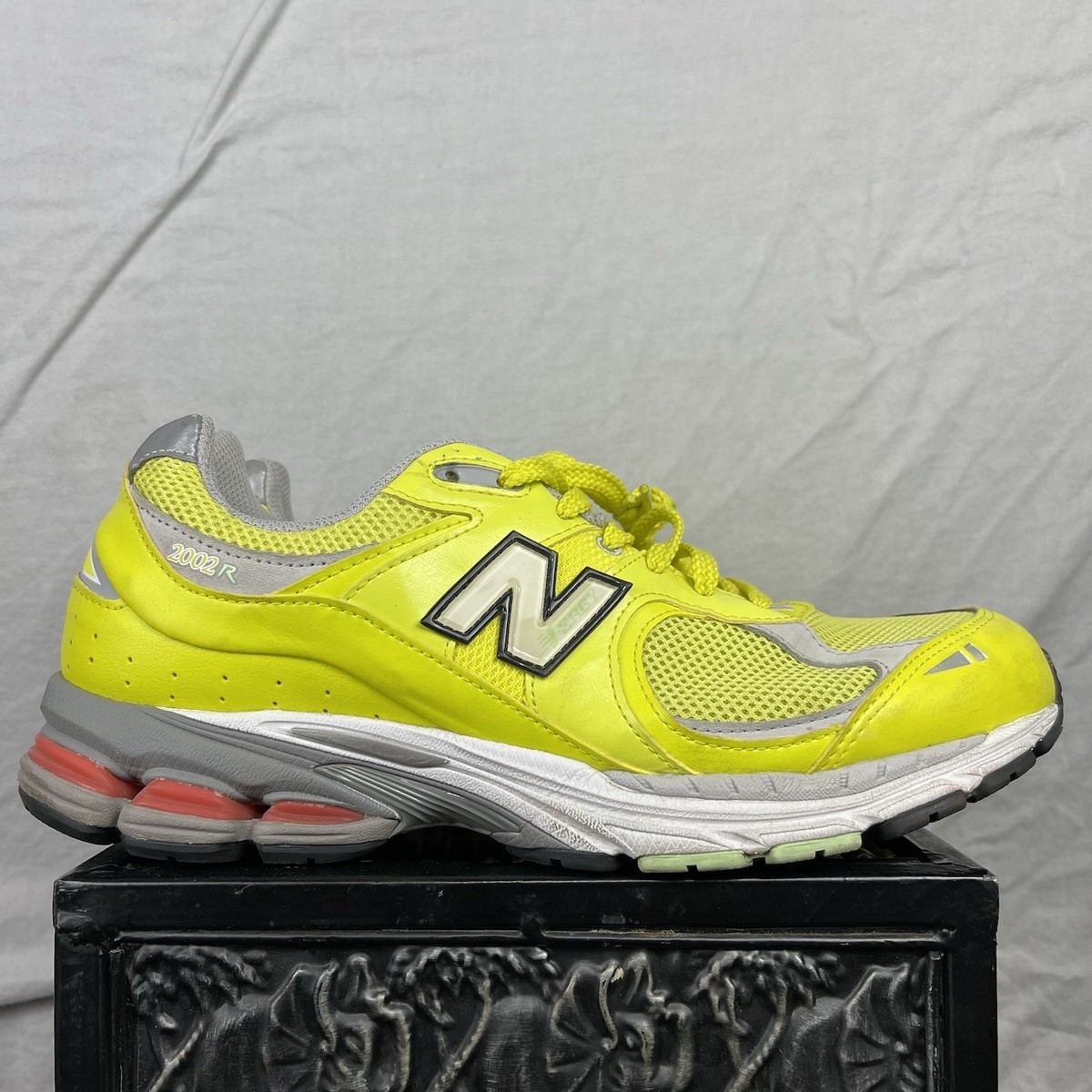 New‎ Balance 2002R Sulphur Yellow Running Shoes M2002RLC Men\'s Sz 11 Yellow New Balance 2002R | SVD main image 4