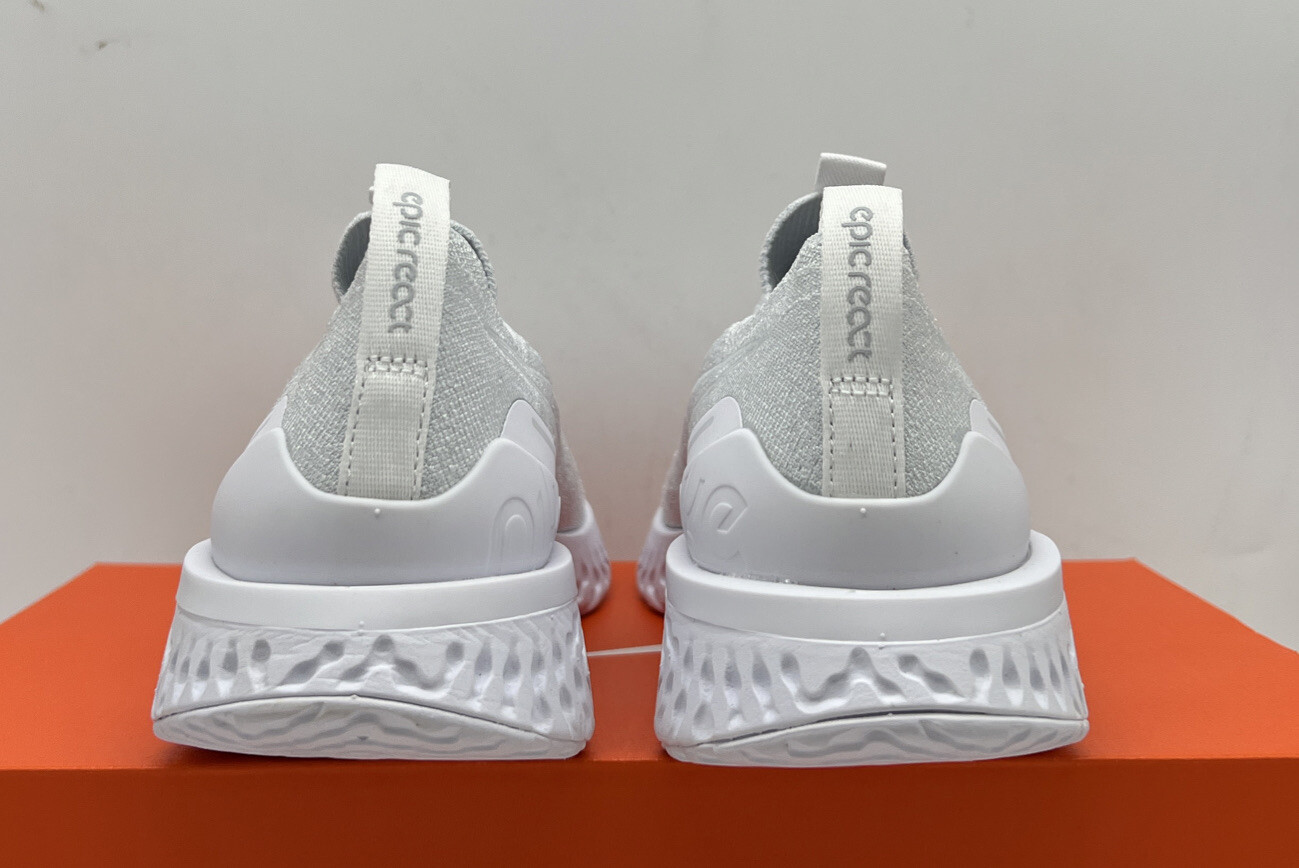 white nike epic phantom react flyknit