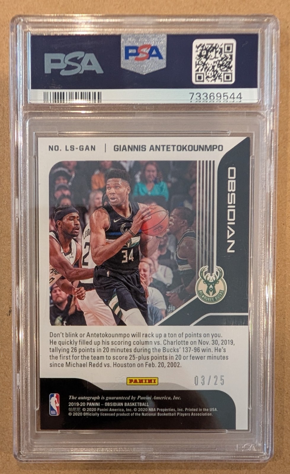2019 Obsidian Giannis Antetokounmpo Auto Lightning /25 PSA 9 Milwaukee Bucks view 3
