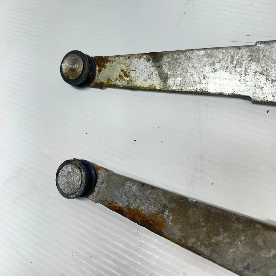 1968 Plymouth Fury III Manual window Regulator Set Driver Passenger Roll up - Image 2 of 4