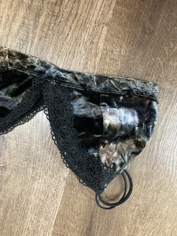 Xhilaration Multi Colored Velvet Triangle Bralette Size Medium - Image 3 of 4