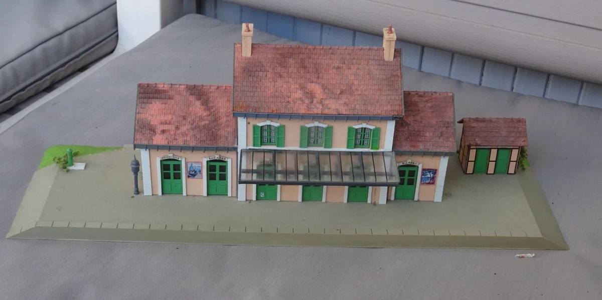 JOUEF HO MAQUETTE non montée bloc 2 immeubles pierre boite 1983 neuve 983 EUR 29,99 - FR JOUEF HO MAQUETTE non montée bloc 2 immeubles pierre boite 1983 neuve 983 EUR 29,99 - FR