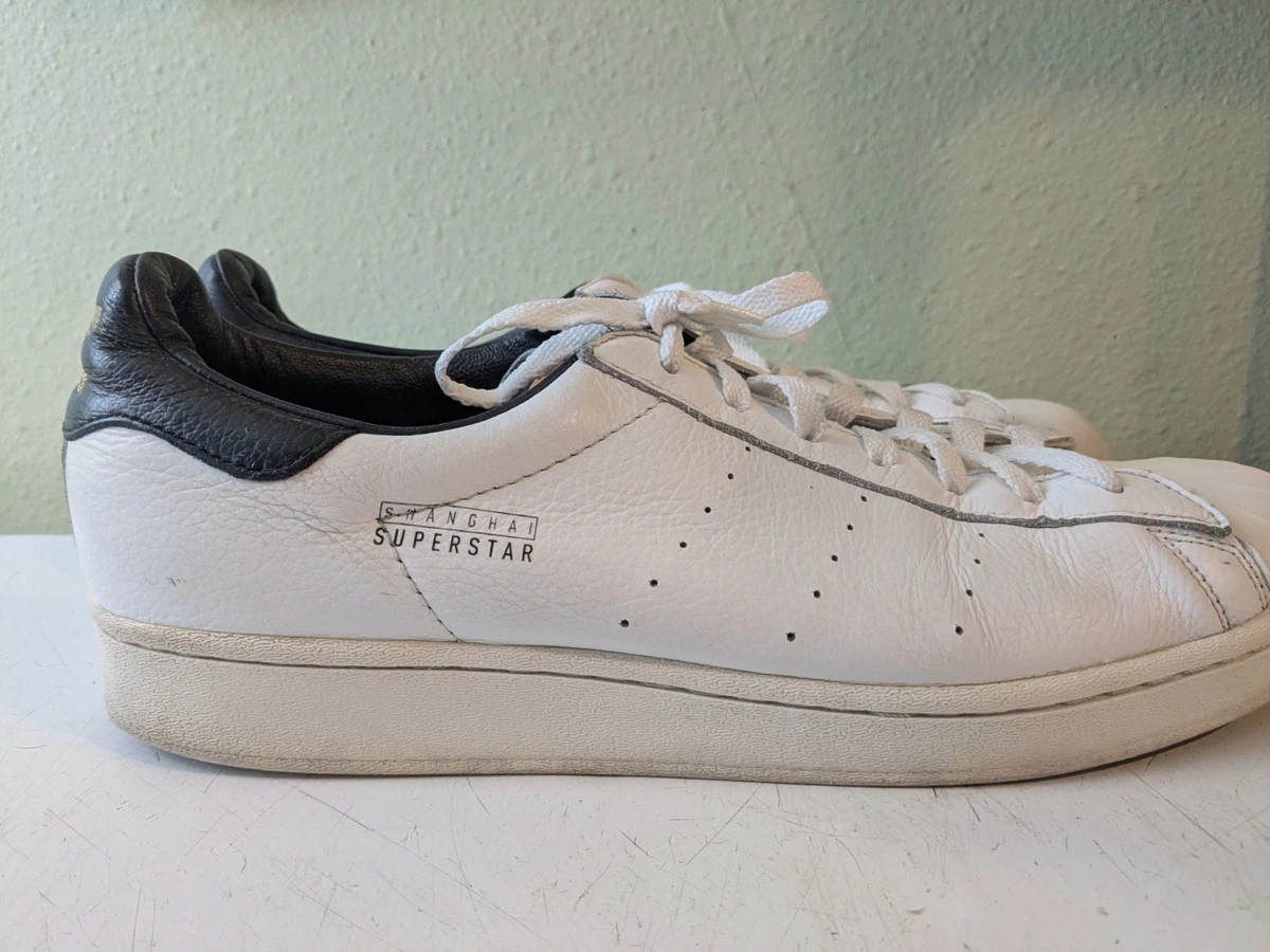 adidas gazelle silver green womens Adidas Superstar 'Shanghai' main image 0