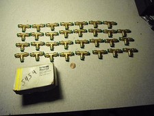 Parker Brass Fluid Connectors Push-to-Connect XNV312P-4-2 Lot of 31
