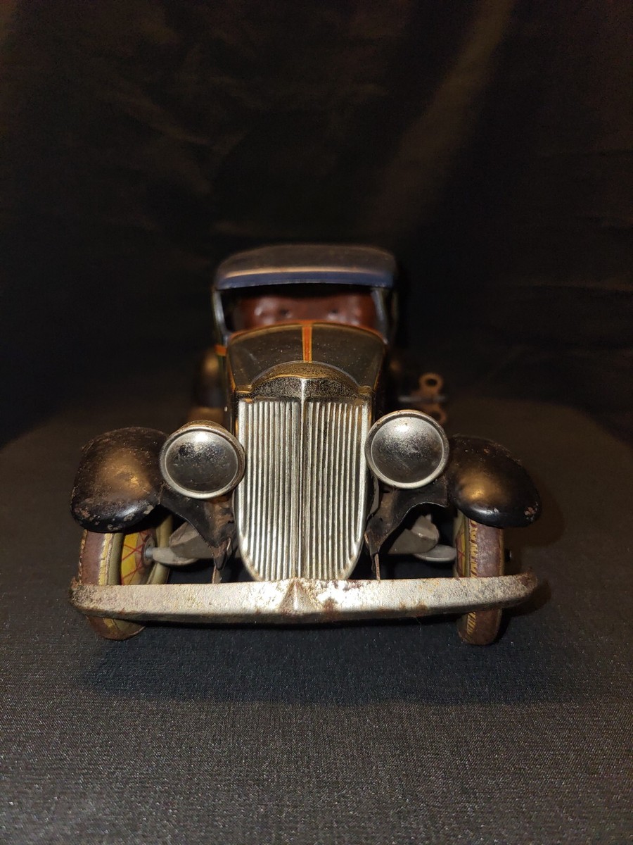 Ancienne rare voiture de course anglaise minature tôle KOSUGE