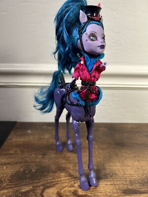 Monster High Freaky Fusion Avea Trotter Doll Mattel- missing arm - incomplete