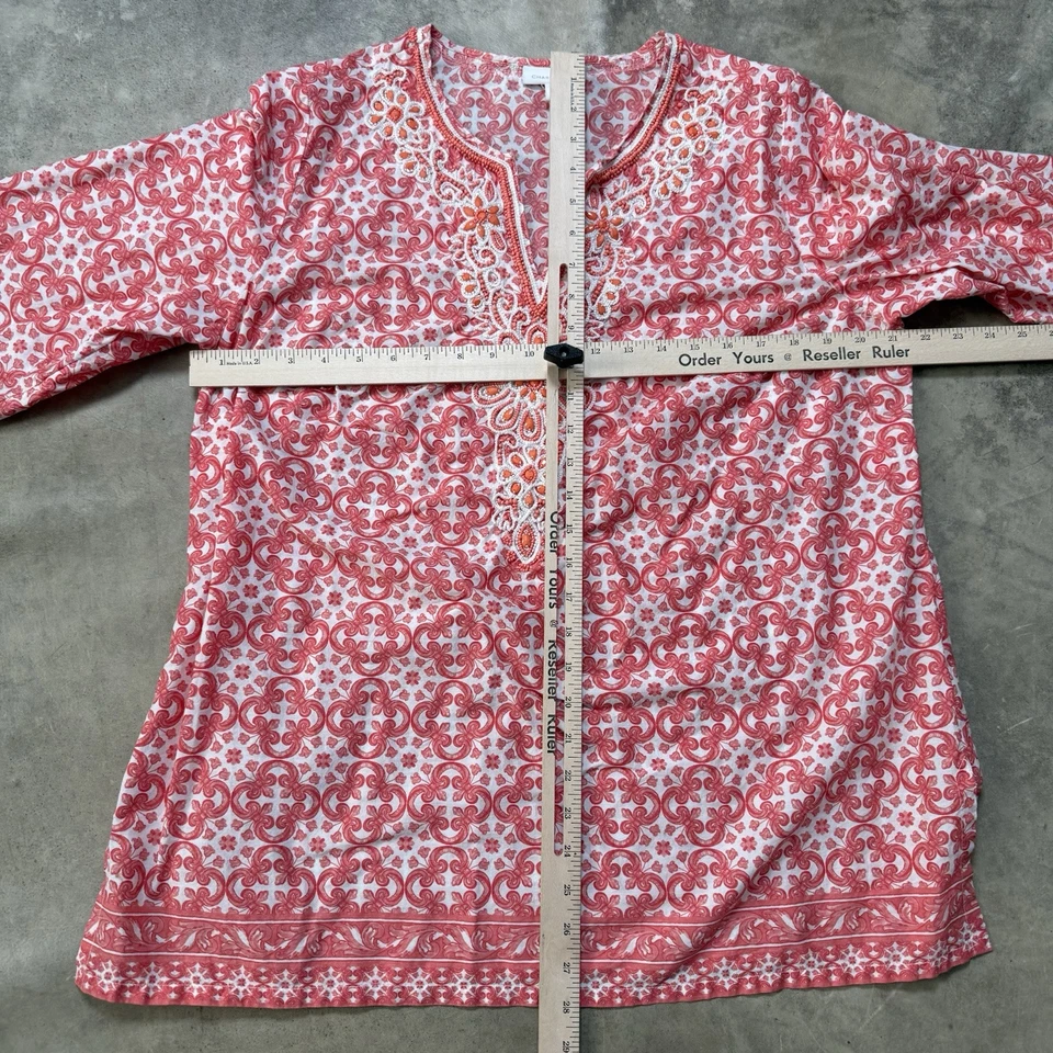 Camisa Charter Club para mujer talla 1X roja estampado cachemir bordada cuello en V dividido Foto 3 de 4