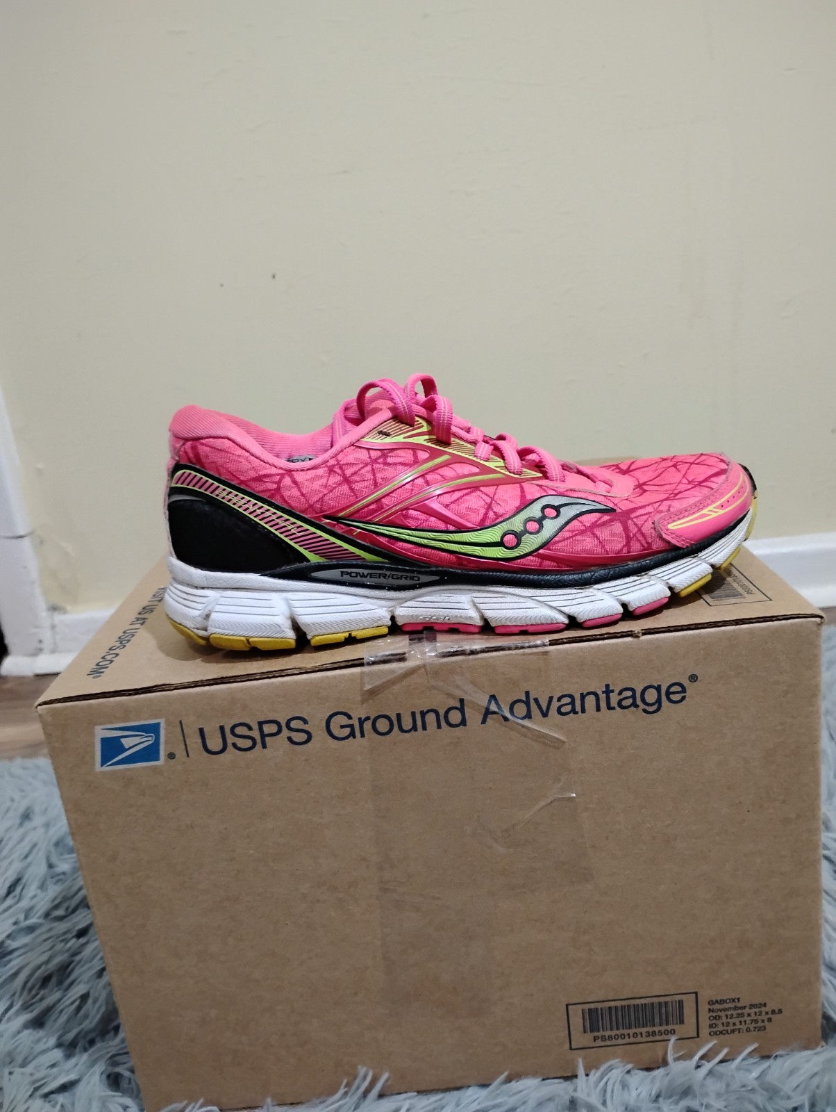 Saucony Breakthru Women’s 7.5 Pink Yellow Running Shoes Sneakers S10265-1 thumbnail 12