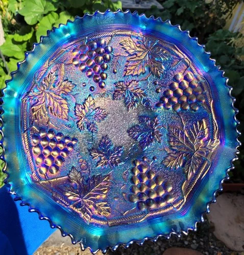 VINTAGE ELECTRIC BLUE STIPPLED NORTHWOOD GRAPE AND CABLE CARNIVAL  GLASS MASTER