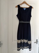 Simply Vera Wang Sleeveless Navy Dress Size UK 14 Knee Length