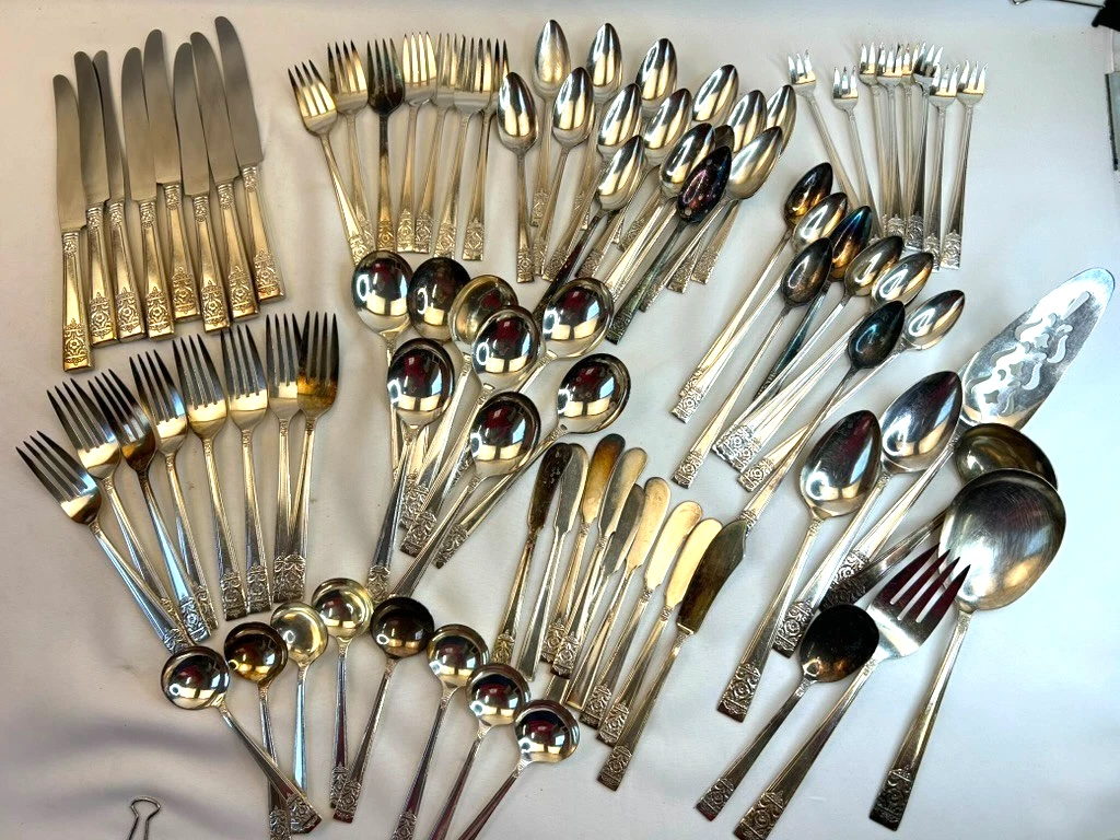National Silver Co. Post - 1940 Flatware-Set Antique US Silver