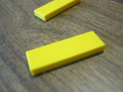 Lego Lot Of 4 Bright Yellow 1x3 Smooth Finishing Tiles, 63864 (028-333)