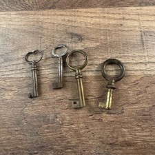 4 Piece Lot Antique Cylinder Lock Skeleton Keys 