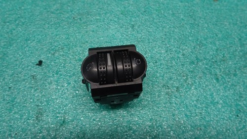 VW Passat B5 Variant 1.9 TDI Leuchtwetenregulierung Schalter 3B0941333 C