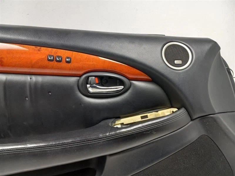 2002 LEXUS SC430 BASE DRIVER SIDE FRONT DOOR PANEL  - Image 3 of 4